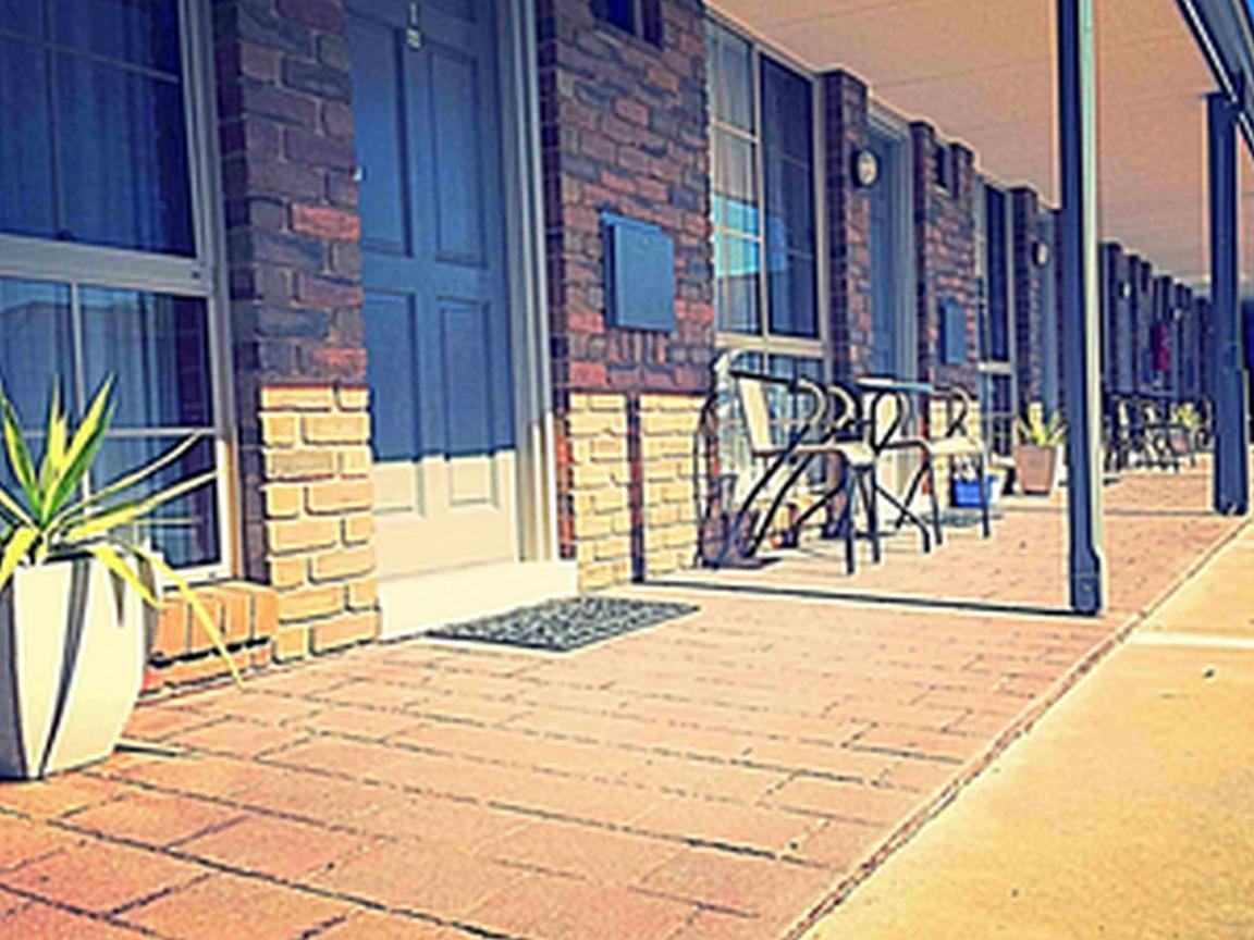 Pevensey Motor Lodge Эчука Экстерьер фото
